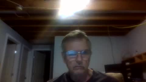 Snapshot of bigalnoone chatting on 04/24/26, 03:42 bigalnoone online show from 04/24/26, 03:42