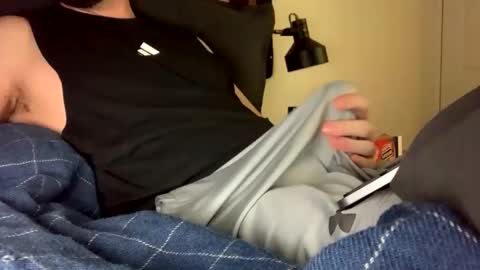 Snapshot of bigandhard6992 chatting on 12/03/24, 07:22 HARDNBIG online show from 12/03/24, 07:22