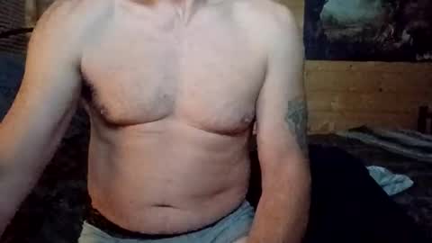 Snapshot of bigandtall1976 chatting on 10/13/25, 07:52 bigandtall1976 online show from 10/13/25, 07:52