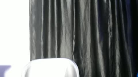 bella online show from 11/11/25, 07:14