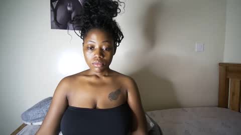 bigassmello_ online show from 05/11/26, 03:29
