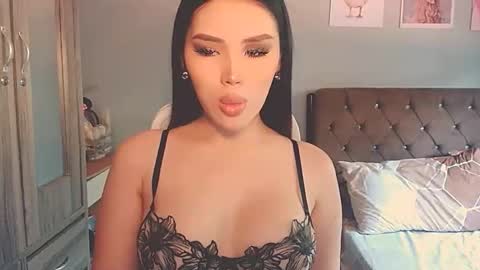 Snapshot of bigassslutdoll chatting on 03/24/26, 04:50 Mia online show from 03/24/26, 04:50