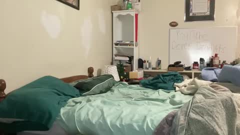 Snapshot of bigbackmuscles1296 chatting on 03/11/26, 11:22 Mr. Muscle Monster online show from 03/11/26, 11:22