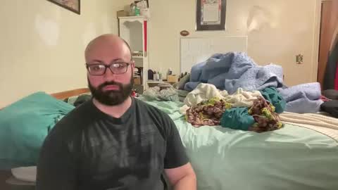 Snapshot of bigbackmuscles1296 chatting on 03/17/26, 12:26 Mr. Muscle Monster online show from 03/17/26, 12:26