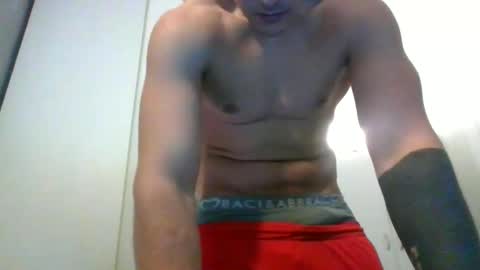 Snapshot of bigballsnojoke chatting on 01/21/25, 10:30 bigballsnojoke online show from 01/21/25, 10:30