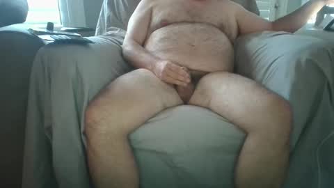 Snapshot of bigbear5186 chatting on 10/26/25, 04:24 big boy online show from 10/26/25, 04:24