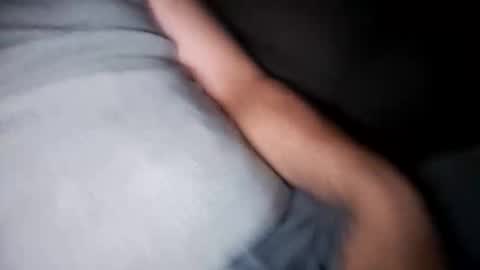 Snapshot of bigbeata chatting on 10/26/25, 03:45 Stevie Snow online show from 10/26/25, 03:45