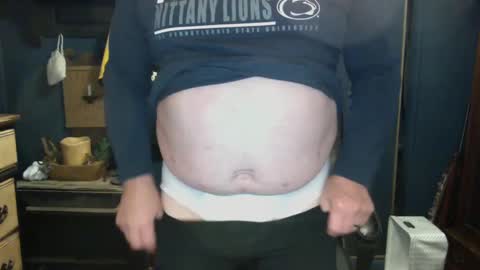 Snapshot of bigbeerdrinker1 chatting on 02/13/25, 04:50 bigbeerdrinker online show from 02/13/25, 04:50