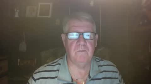 Snapshot of bigbeerdrinker1 chatting on 11/09/25, 07:06 bigbeerdrinker online show from 11/09/25, 07:06