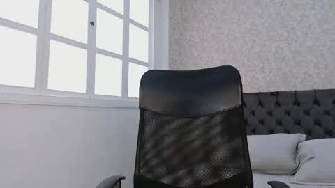 Snapshot of bigbigbreast chatting on 02/17/26, 02:35 Maria online show from 02/17/26, 02:35