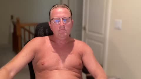 Snapshot of bigblondviking chatting on 11/15/25, 07:32 bigblondviking online show from 11/15/25, 07:32