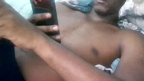 Snapshot of bigblunt507 chatting on 12/21/25, 04:08 bigblunt507 online show from 12/21/25, 04:08