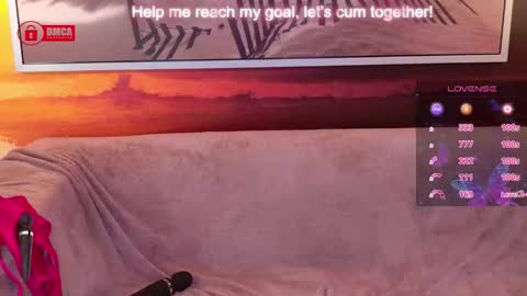 Snapshot of bigboobsarri chatting on 01/14/26, 10:21 BigBoobsArri online show from 01/14/26, 10:21