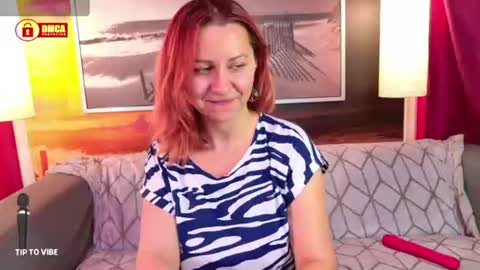 Snapshot of bigboobsarri chatting on 06/12/26, 10:36 BigBoobsArri online show from 06/12/26, 10:36