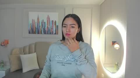   online show from 02/12/25, 10:03