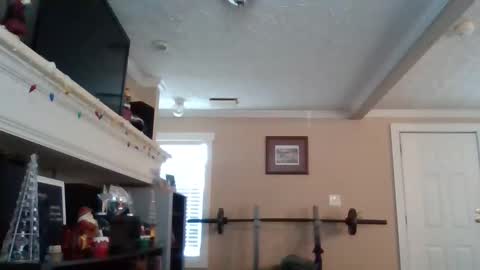 Snapshot of bigbootybitch709 chatting on 12/14/25, 06:12 bigbootybitch709 online show from 12/14/25, 06:12