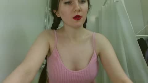 Isabella online show from 04/17/26, 01:03