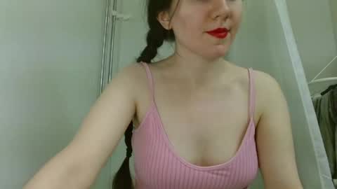 Isabella online show from 05/04/26, 04:58