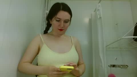 Isabella online show from 05/27/26, 03:03