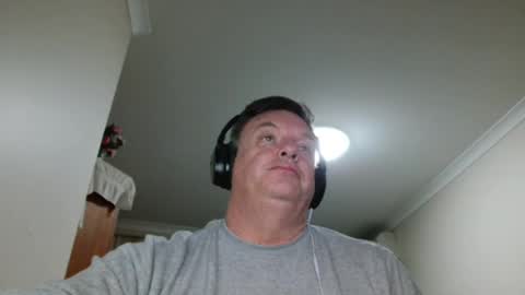 Snapshot of bigboybenny176 chatting on 07/10/26, 04:09 bigboybenny176 online show from 07/10/26, 04:09