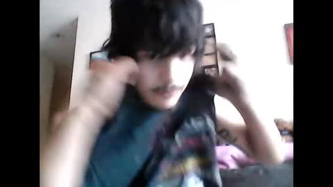 Snapshot of bigbrad0636 chatting on 11/01/25, 06:21 AllOfTheLovin online show from 11/01/25, 06:21