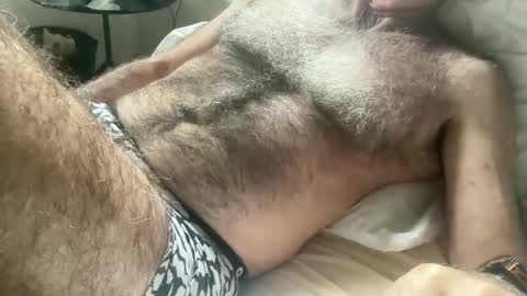 Snapshot of bigbush1 chatting on 01/03/25, 12:00 big bush online show from 01/03/25, 12:00