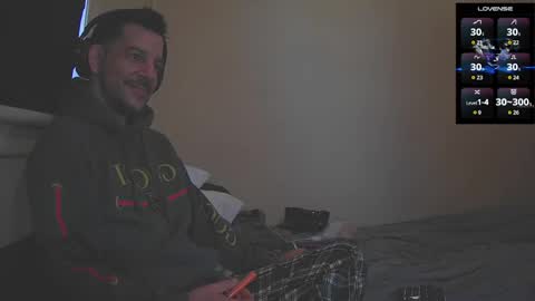 Jon - Im Straight online show from 10/08/25, 07:55