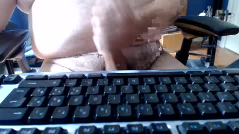 Snapshot of bigcock4u2cme chatting on 06/22/26, 04:37 bigcock4u2cme online show from 06/22/26, 04:37