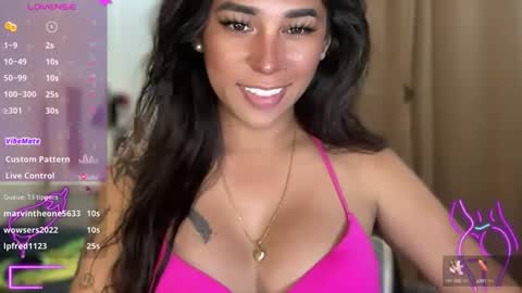 Snapshot of bigcockamanda23 chatting on 10/26/25, 07:03 queen amanda online show from 10/26/25, 07:03