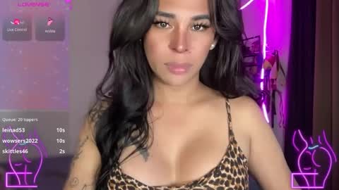 Snapshot of bigcockamanda23 chatting on 01/19/26, 01:53 queen amanda online show from 01/19/26, 01:53