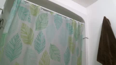 Snapshot of bigcumcanada chatting on 11/23/25, 07:46 bg online show from 11/23/25, 07:46