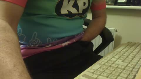 Snapshot of bigcurve chatting on 03/02/25, 11:09 bigcurve online show from 03/02/25, 11:09