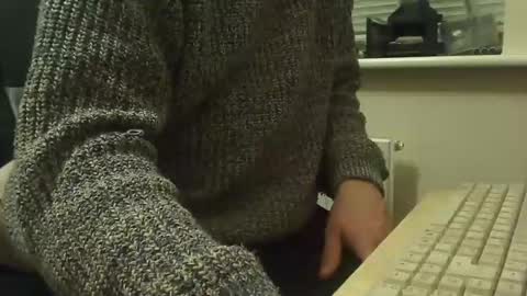 Snapshot of bigcurve chatting on 03/11/25, 09:15 bigcurve online show from 03/11/25, 09:15