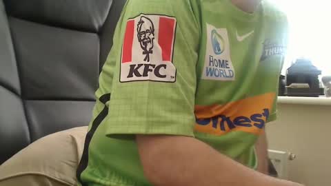 Snapshot of bigcurve chatting on 03/12/25, 02:45 bigcurve online show from 03/12/25, 02:45