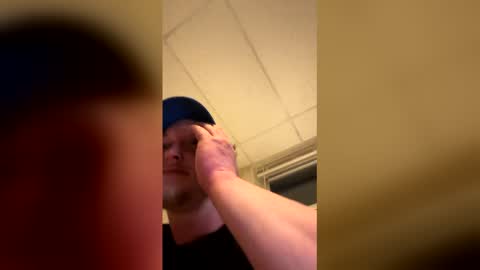 Snapshot of bigdaddycumz chatting on 03/27/26, 03:01 Bigdaddycumz online show from 03/27/26, 03:01