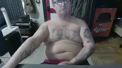 Snapshot of bigdbrillion chatting on 04/22/26, 01:12 Darryl online show from 04/22/26, 01:12