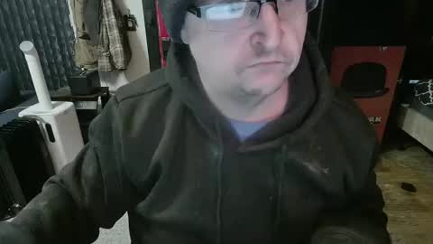 Snapshot of bigdbrillion chatting on 05/01/26, 12:21 Darryl online show from 05/01/26, 12:21