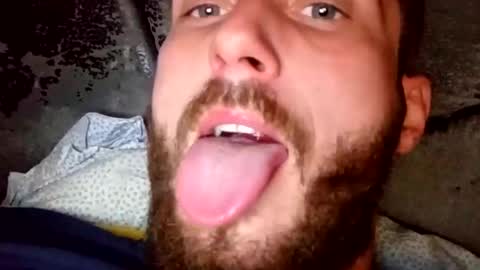 Snapshot of bigdick686268 chatting on 12/22/24, 07:21 Pac Man Sex online show from 12/22/24, 07:21