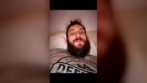 Snapshot of bigdick686268 chatting on 12/22/25, 07:44 Pac Man Sex online show from 12/22/25, 07:44