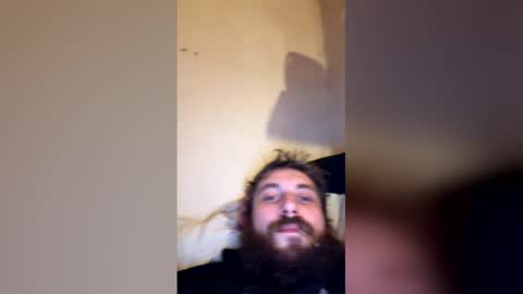 Snapshot of bigdick686268 chatting on 01/16/26, 05:39 Pac Man Sex online show from 01/16/26, 05:39