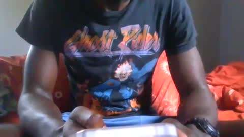 Snapshot of bigdickb917 chatting on 09/18/25, 02:30 Sir Big dick B online show from 09/18/25, 02:30