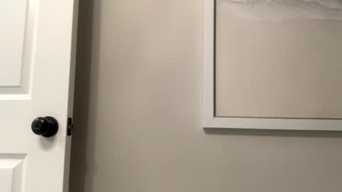 Snapshot of bigdickdave3332 chatting on 10/21/25, 01:34 bigdickdave3332 online show from 10/21/25, 01:34