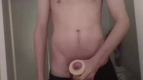 Snapshot of bigdickenergy2220 chatting on 10/14/25, 05:30 bigdickenergy2220 online show from 10/14/25, 05:30