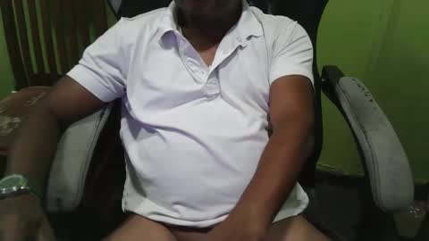 Snapshot of bigdickguyaux chatting on 02/23/26, 04:37 bigdickguyaux online show from 02/23/26, 04:37