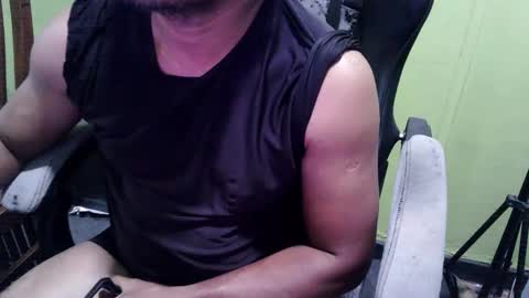 Snapshot of bigdickguyaux chatting on 04/02/26, 04:04 bigdickguyaux online show from 04/02/26, 04:04