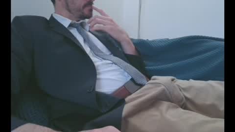 Snapshot of bigdicklikeanalsex chatting on 05/18/26, 02:45 bigcocky online show from 05/18/26, 02:45