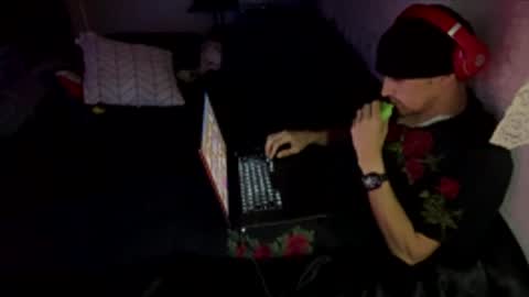 Snapshot of bigdickpapishampoo chatting on 02/10/26, 07:01 bigdickpapishampoo online show from 02/10/26, 07:01