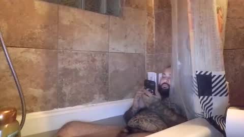 Snapshot of bigdickrican94 chatting on 11/21/25, 12:21 bigdickrican94 online show from 11/21/25, 12:21