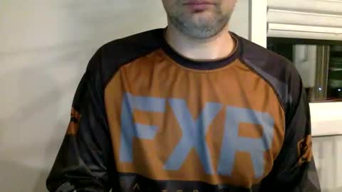 Snapshot of bigdickshowoff9877 chatting on 03/10/26, 04:06 Bigdickshowoff9877 online show from 03/10/26, 04:06