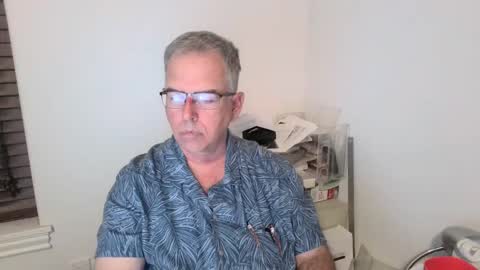 Snapshot of bigdylan17 chatting on 10/06/25, 01:47 Dylan 56 Taleah 53 online show from 10/06/25, 01:47